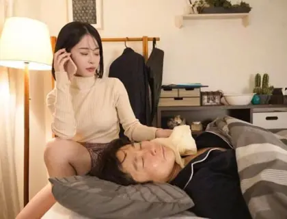 Đụ luôn cậu e trai khi đang chăm sóc cậu ấy